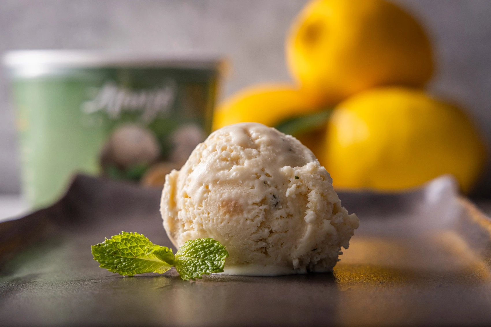 Gelato artesanal do SOCA servido à mesa